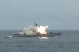 Sắp thử nghiệm hỏa lực cho 2 tàu tên lửa “Tia chớp” Molniya