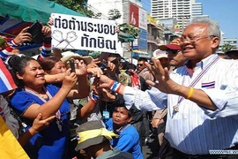 Cảnh sát Thái Lan quyết bắt Suthep Thaugsuban với 40 vệ sĩ bảo vệ