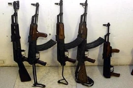 Súng trường Kalashnikov: 65 tuổi, 100 triệu khẩu, trên 50 quốc gia