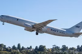 Mỹ bàn giao chiếc máy bay trinh sát chống ngầm P-8I thứ 5 cho Ấn Độ
