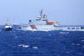 Trung Quốc điều 2 chiến hạm hơn 20.000 tấn bảo vệ giàn khoan hạ đặt trái phép