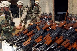 Tổng thống Obama giúp AK-47 Nga thắng lớn tại Mỹ