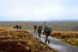 Hai lính Anh tử nạn khi thi tuyển đặc nhiệm đổ bộ đường không