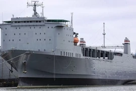 Mỹ đưa siêu tàu vận tải sang hủy vũ khí hóa học Syria