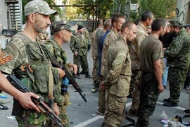 Quân ly khai thả thêm 57 tù binh Ukraine, gần 500 tù binh vẫn bị giam giữ