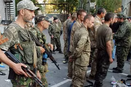 Quân ly khai thả thêm 57 tù binh Ukraine, gần 500 tù binh vẫn bị giam giữ