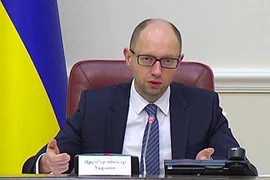 Thủ tướng Ukraine Arseniy Yatsenyuk từ chức, phó thủ tướng lên thay 