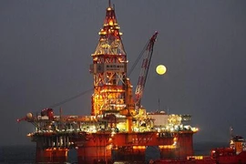 Trung Quốc cắm giàn khoan Nam Hải 4 trong vịnh Bắc bộ gần một năm 