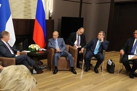 Phần Lan quyết định không trả đũa, tổng thống bay sang thăm Nga