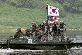 Hàn Quốc lần đầu triển khai quân đội diễn tập trên đất Mỹ