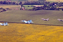 Ông Poroshenko: Vào NATO hay không, phải do nhân dân Ukraine quyết định