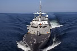 Vừa đến Đông nam Á, siêu hạm USS Freedom 3 lần “mất điện”, 1 lần “mất mạng”