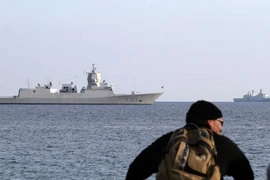 Tàu chiến 5 nước hộ tống lô vũ khí hóa học đầu tiên rời Syria