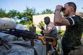 Tự vệ Donetsk giành quyền kiểm soát một đơn vị quân đội Ukraine