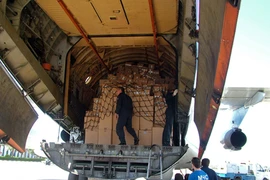 LHQ lập cầu viện trợ hàng không từ Iraq tới Syria
