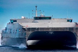 Mỹ hạ thủy siêu tàu vận tải cao tốc 2 thân JHSV