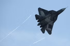 Nga phát triển “Kẻ đá cặp” với Sukhoi T-50