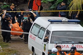 Cảnh sát Indonesia diệt 6 tên khủng bố giữa đêm giao thừa