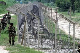 Trung-Ấn thỏa thuận hợp tác quốc phòng trong nghi kỵ