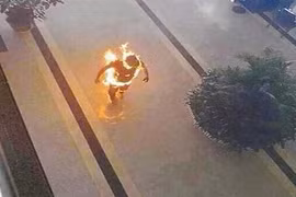 Trung Quốc: Người đàn ông tự thiêu ngoài văn phòng chính quyền tỉnh Hồ Nam