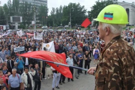 Chính quyền Donetsk vũ trang cho thợ mỏ chống lại quân đội Kiev