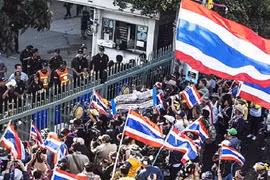 Quân đội Thái Lan cấm binh lính tham gia biểu tình