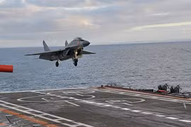 Nga chuẩn bị thay Su-33 bằng tiêm kích hạm MiG-29K 