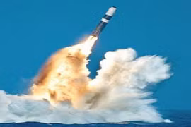 SLBM Trident II D5: Tên lửa đạn đạo chính xác và mạnh bậc nhất thế giới