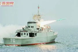 Iran ồ ạt đóng nhiều tàu chiến mang... tên lửa Trung Quốc