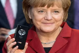 Thủ tướng Đức Merkel tiếp tục khổ vì “nghe lén”