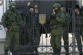 Nga thắt chặt vòng kiềm toả Crimea