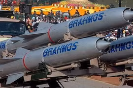 Ấn Độ tiếp tục phóng thử thành công tên lửa BrahMos 