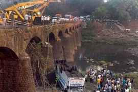 44 người chết trong vụ tai nạn xe buýt thảm khốc ở Ấn Độ