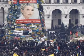 Ukraine bên bờ vực nội chiến, Nga sẽ không khoanh tay đứng nhìn