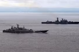 Hải quân Nga rầm rộ diễn tập bất thường tại Caspian