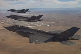 Tại sao Mỹ hủy kế hoạch đưa siêu chiến đấu cơ F-35 vượt Đại Tây Dương?