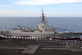 Chiến đấu cơ Nga "dằn mặt" chiến hạm NATO trên biển Đen