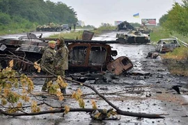 Tự vệ Lugansk tiêu diệt 100 binh lính, 10 xe bọc thép của quân đội Ukraine