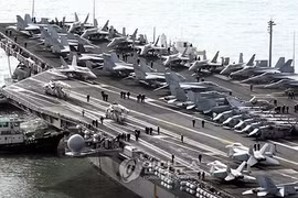 Mỹ cân nhắc điều F-22 và B-52 diễn tập với Hàn Quốc