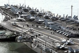 Mỹ cân nhắc điều F-22 và B-52 diễn tập với Hàn Quốc