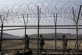 Lính Hàn Quốc xả súng bắn chết 5 đồng đội tại biên giới Triều Tiên