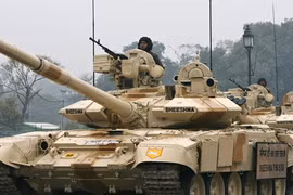 Ấn Độ sẽ hiện đại hóa hàng nghìn tăng thiết giáp của Nga