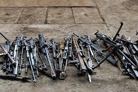 Trung Quốc bắt lô hàng chục nghìn “vũ khí nóng” ở khu vực tây-nam 