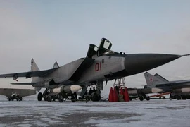 Hàng chục máy bay chiến đấu và máy bay ném bom Nga diễn tập tại điểm nóng Bắc Cực