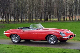 "Xế" cũ của Sir Elton John được bán với giá 130 nghìn USD