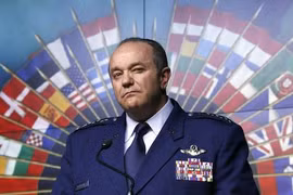 Tướng NATO: Lệnh ngừng bắn ở miền đông Ukraine chỉ là "hình thức"