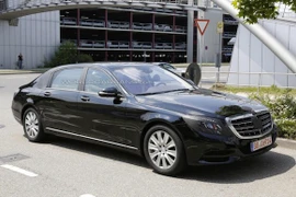Lộ “ảnh nóng” của Mercedes-Benz S-Class Pullman 2015