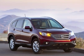 Dáng vẻ "bóng bẩy" của Honda CR-V 2012