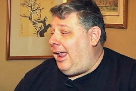 Bị phạt tù vì cười "quá cỡ"