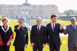 BRICS đặt trụ sở ngân hàng riêng ở Thượng Hải
